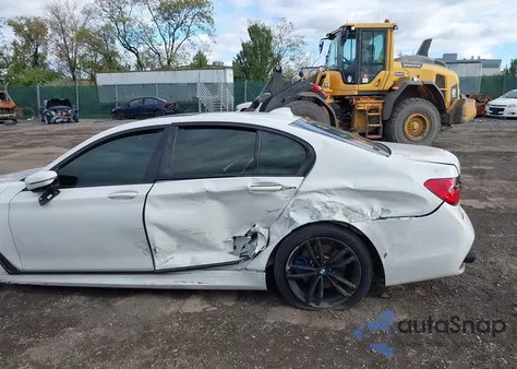 2016 BMW 750I xDrive из США, поврежденный, VIN WBA7B0C57GG526785